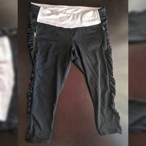 Lululemon cropped leggings
